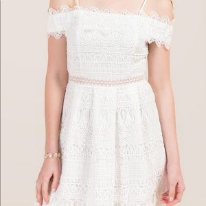 White lace over-the-shoulder zip up dress
